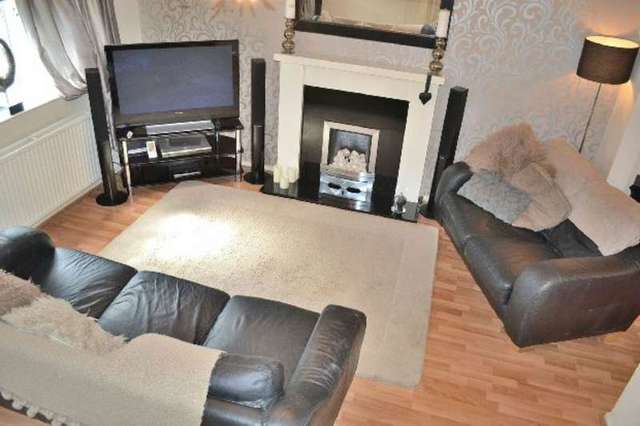  Image of 3 Bedroom Semi-Detached for sale at Farm Close  Long Eaton, NG10 1PL