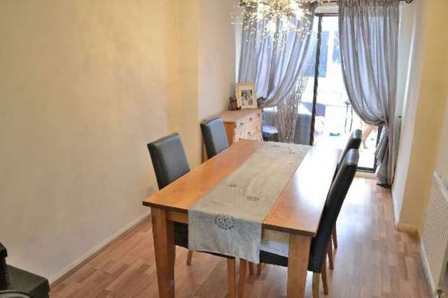  Image of 3 Bedroom Semi-Detached for sale at Farm Close  Long Eaton, NG10 1PL