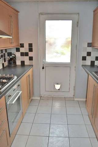  Image of 3 Bedroom Semi-Detached for sale at Farm Close  Long Eaton, NG10 1PL