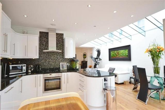  Image of 1 Bedroom Property to rent at Crouch End, N8 8RH