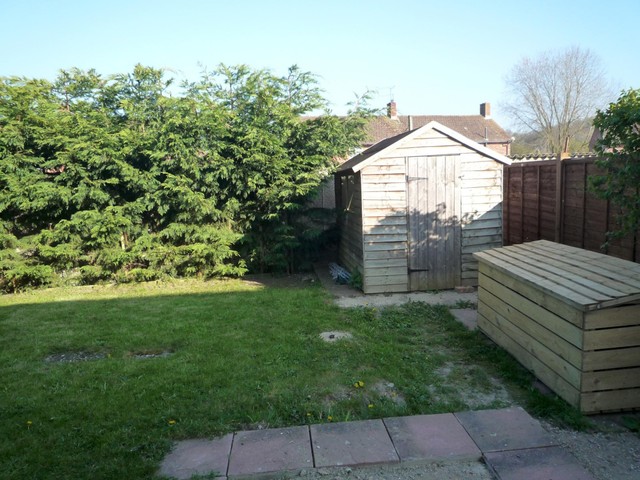  Image of 3 Bedroom Detached to rent at Buriton, Nr Petersfield, GU31 5SB