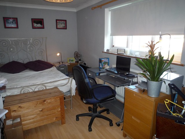  Image of 3 Bedroom Detached to rent at Buriton, Nr Petersfield, GU31 5SB