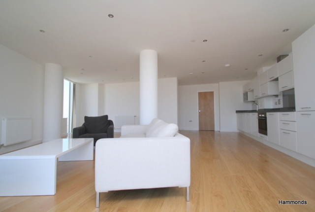  Image of 3 Bedroom Apartment to rent at Halo Stratford  London, E15 2NE