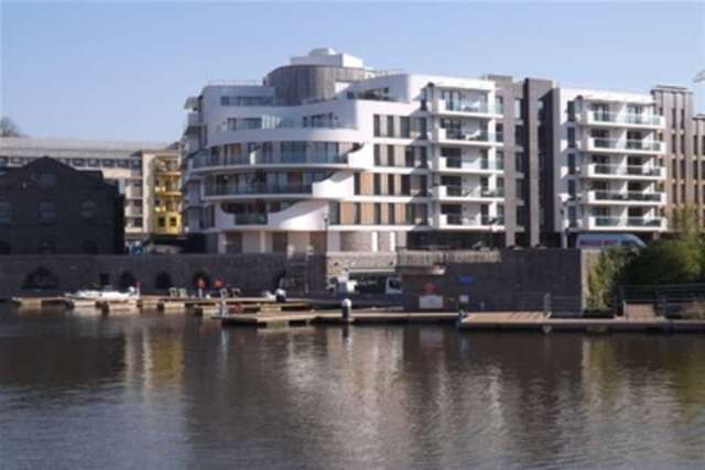  Image of 1 Bedroom Flat to rent at Bristol, BS1 5SW