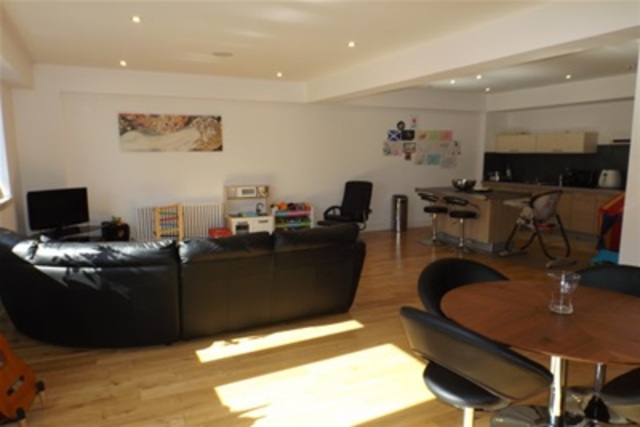  Image of 2 Bedroom Flat to rent at Merchant City Glasgow Glasgow, G1 5PE