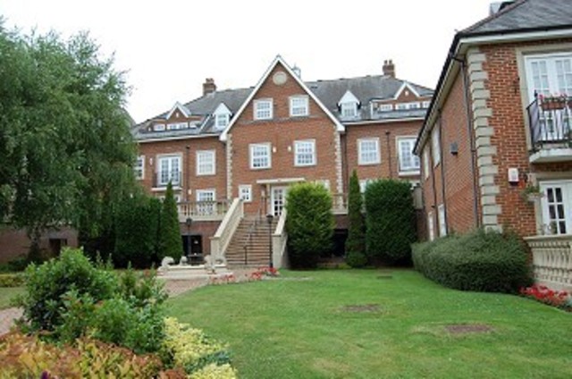  Image of 2 Bedroom Flat to rent at Lancaster House Park Lane Stanmore, HA7 3HD
