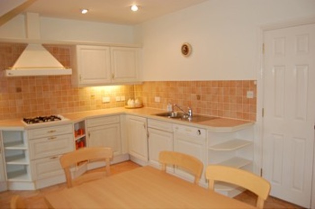  Image of 2 Bedroom Flat to rent at Lancaster House Park Lane Stanmore, HA7 3HD