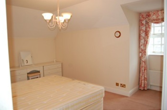  Image of 2 Bedroom Flat to rent at Lancaster House Park Lane Stanmore, HA7 3HD