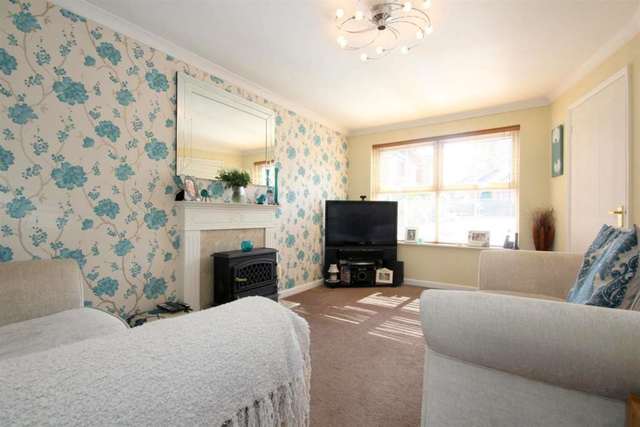  Image of 2 Bedroom Detached for sale at Laureate Way  Hemel Hempstead, HP1 3RL