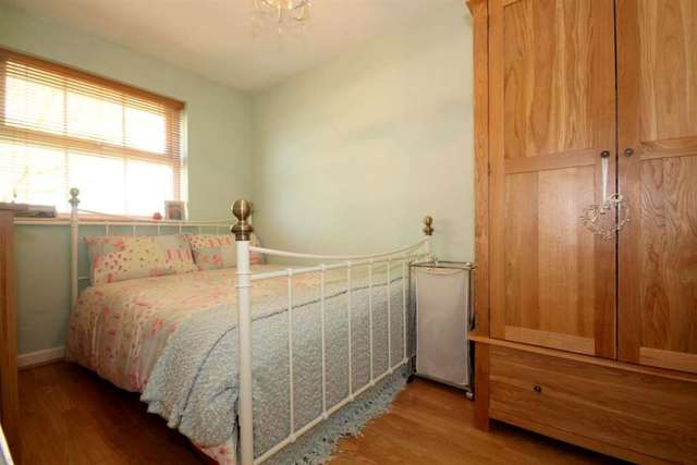  Image of 2 Bedroom Detached for sale at Laureate Way  Hemel Hempstead, HP1 3RL