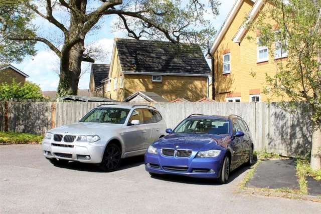  Image of 2 Bedroom Detached for sale at Laureate Way  Hemel Hempstead, HP1 3RL
