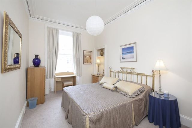  Image of 2 Bedroom Flat to rent at Marchmont Edinburgh Edinburgh, EH9 1HY