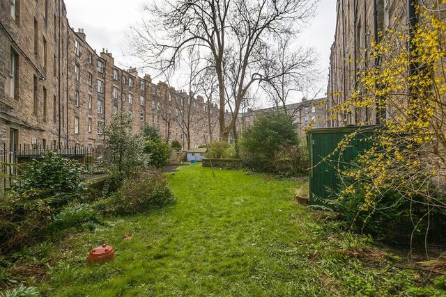  Image of 2 Bedroom Flat to rent at Marchmont Edinburgh Edinburgh, EH9 1HY
