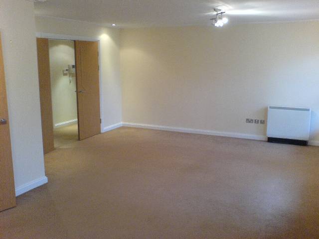  Image of 2 Bedroom Flat to rent at Judkin Court Cardiff bay Grangetown, CF10 5AU