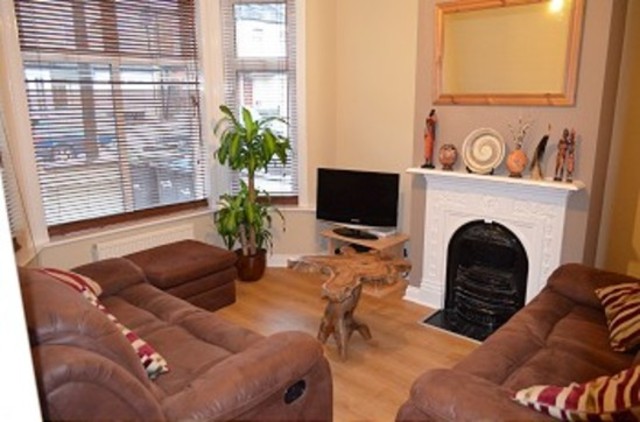  Image of 2 Bedroom Detached to rent at Millais Road  Bush Hill Park, EN1 1EE