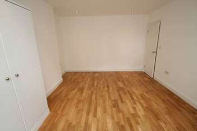  Image of 1 Bedroom Flat to rent at Bramber Road  London, W14 9PB