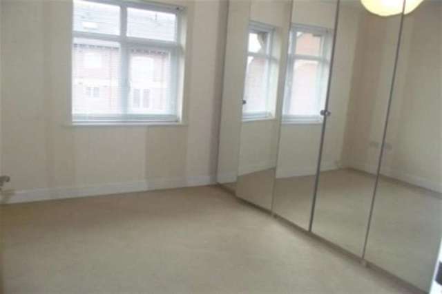  Image of 2 Bedroom Flat to rent at Leigh, WN7 3AB
