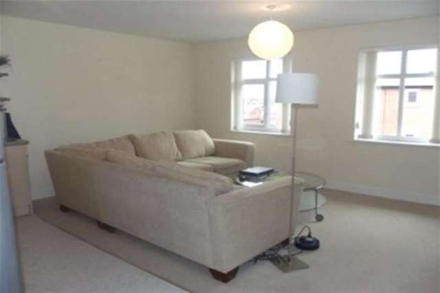 Image of 2 Bedroom Flat to rent at Leigh, WN7 3AB