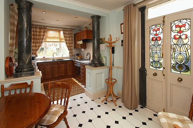  Image of 2 Bedroom Semi-Detached for sale at Tudor Crescent  Wolverhampton, WV2 4PX