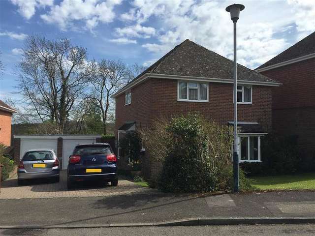  Image of 4 Bedroom Detached for sale at Tunbridge Wells Kent Tunbridge Wells, TN4 0AQ