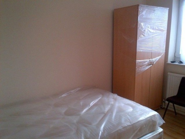  Image of 4 Bedroom Maisonette to rent at PRINCE REGENTS LANE  NEWHAM, E16 3JP
