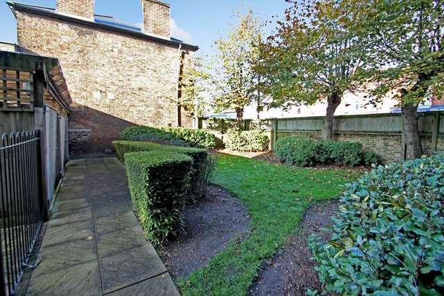  Image of 2 Bedroom Flat for sale at 99 Hawks Road Kingston Upon Thames Surrey, KT1 3DX
