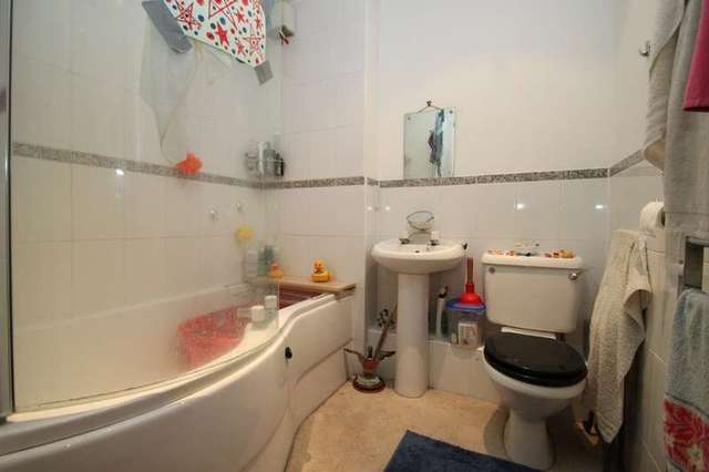  Image of 2 Bedroom Flat for sale at 99 Hawks Road Kingston Upon Thames Surrey, KT1 3DX