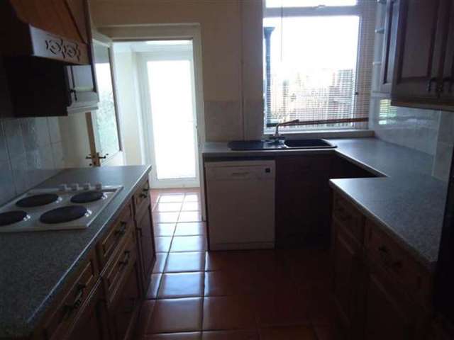  Image of 3 Bedroom Semi-Detached to rent at Llanfihangel Rogiet, NP26 3JG