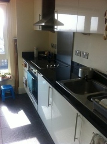  Image of 2 Bedroom Flat to rent at Raphael House 250 High Road ilford, IG1 1YT