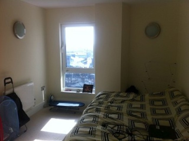  Image of 2 Bedroom Flat to rent at Raphael House 250 High Road ilford, IG1 1YT