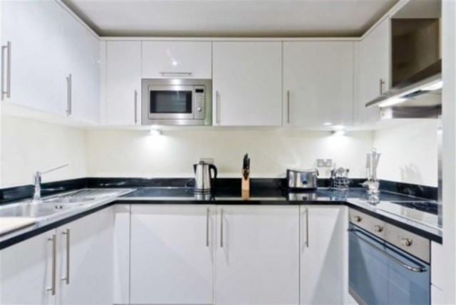  Image of 2 Bedroom Apartment to rent at Raphael house High road Ilford, IG1 1YS