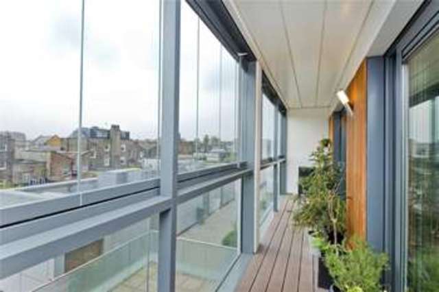  Image of 2 Bedroom Flat for sale at Dalston London Hackney, E8 3GB