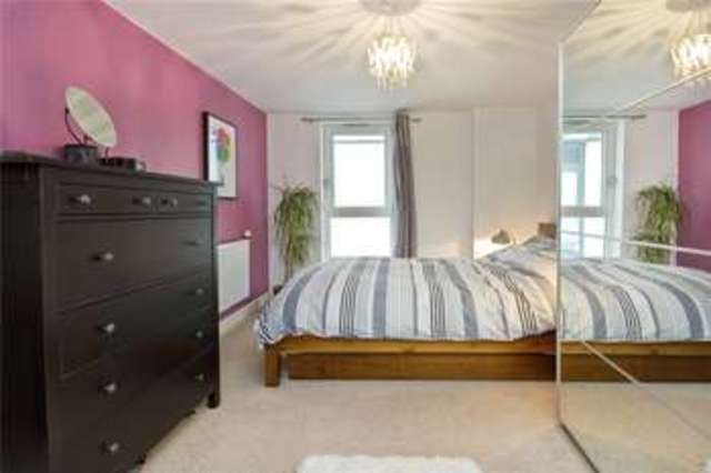  Image of 2 Bedroom Flat for sale at Dalston London Hackney, E8 3GB