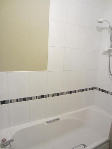  Image of 1 Bedroom Flat to rent at Roseburn Edinburgh Edinburgh, EH12 5NW