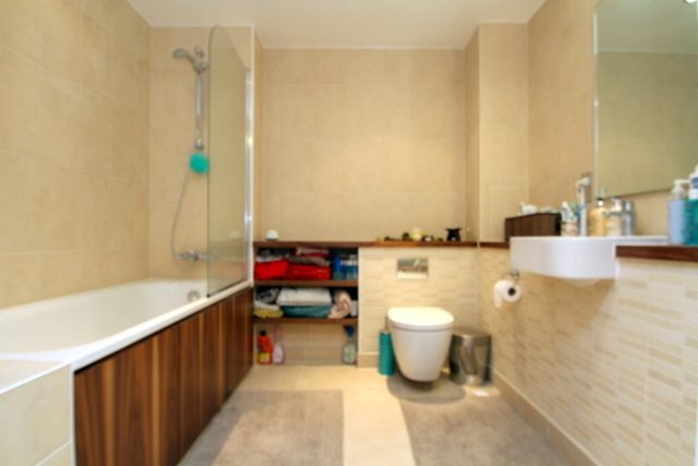  Image of 2 Bedroom Apartment to rent at Ruby Court Stratford Stratford, E15 2FY