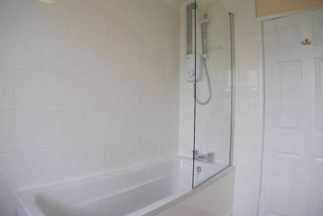  Image of 5 Bedroom Detached to rent at Salisbury, SP1 3BU