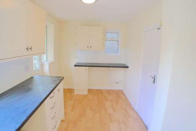  Image of 5 Bedroom Detached to rent at Salisbury, SP1 3BU