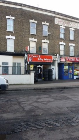  Image of 1 Bedroom Ground Flat to rent at SEBERT ROAD  FOREST GATE, E7 0NQ