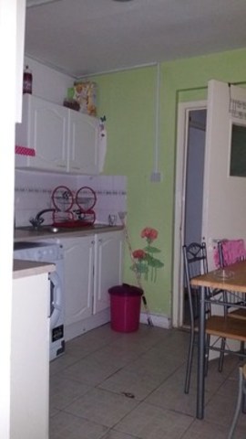  Image of 1 Bedroom Ground Flat to rent at SEBERT ROAD  FOREST GATE, E7 0NQ