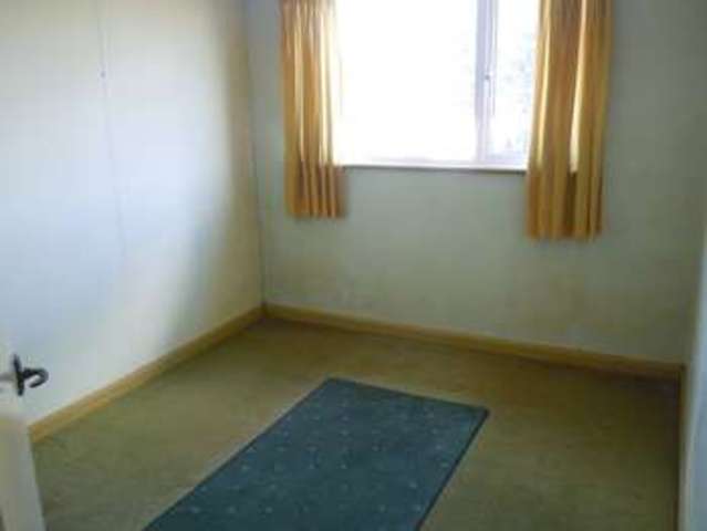  Image of 3 Bedroom Detached for sale at Shute Lake Lane  Crewkerne, TA18 8AH