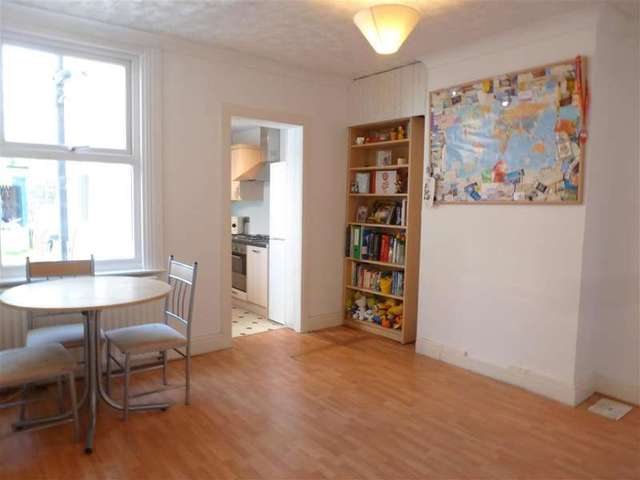  Image of 2 Bedroom Terraced for sale at Dartford Kent Dartford, DA1 1TE