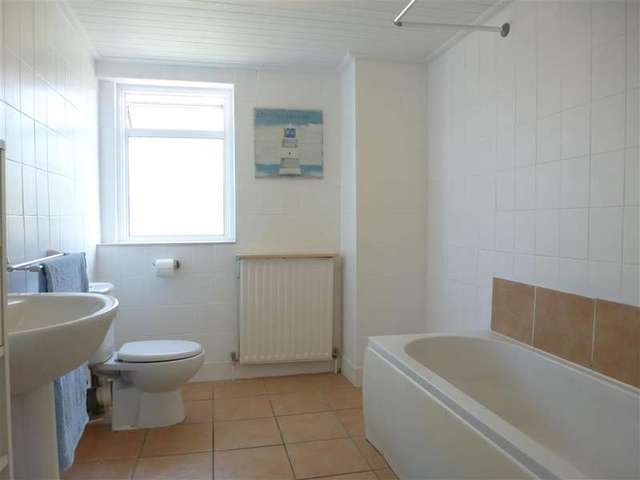 Image of 2 Bedroom Terraced for sale at Dartford Kent Dartford, DA1 1TE