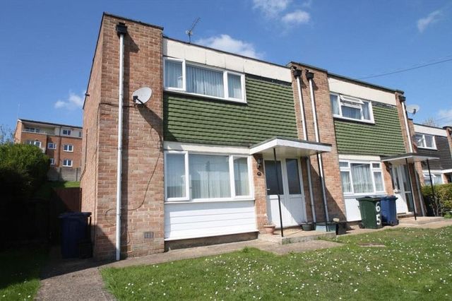  Image of 2 Bedroom Semi-Detached for sale at St. Hughs Avenue  High Wycombe, HP13 7TY