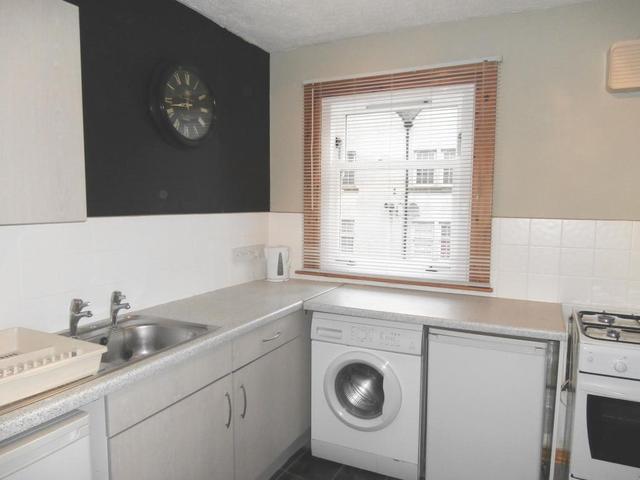  Image of 3 Bedroom Flat to rent at Stirling Town Stirling Stirling, FK8 1EB
