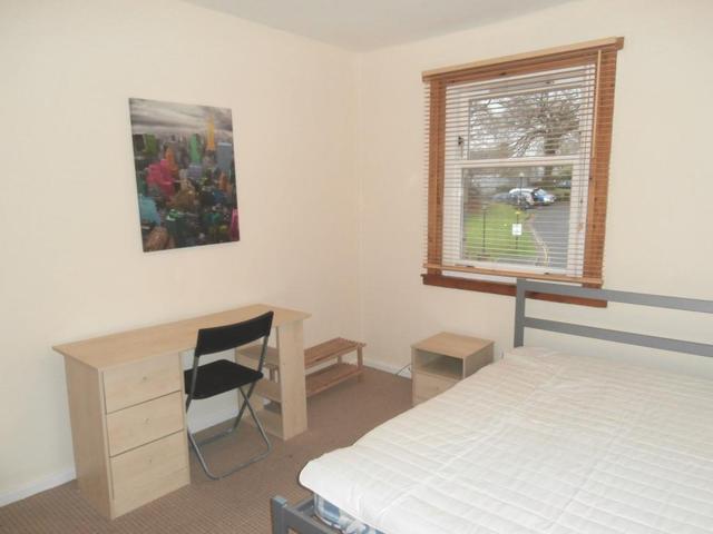  Image of 3 Bedroom Flat to rent at Stirling Town Stirling Stirling, FK8 1EB