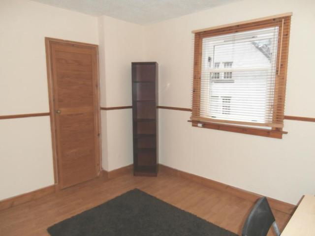  Image of 3 Bedroom Flat to rent at Stirling Town Stirling Stirling, FK8 1EB
