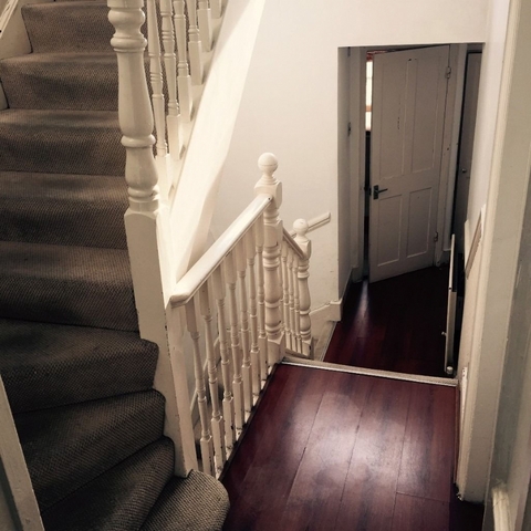  Image of 3 Bedroom Flat to rent at Streatham, SW16 3QF
