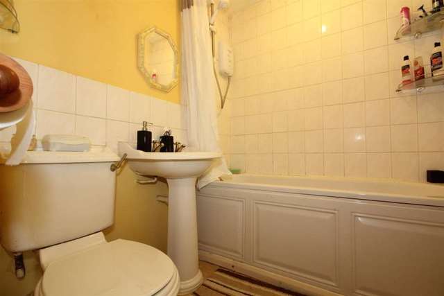  Image of 1 Bedroom Apartment to rent at Tattershall Drive  Hemel Hempstead, HP2 7QF
