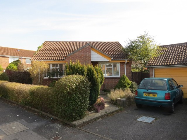  Image of 2 Bedroom Detached for sale at The Linnets  Fareham, PO16 8QW