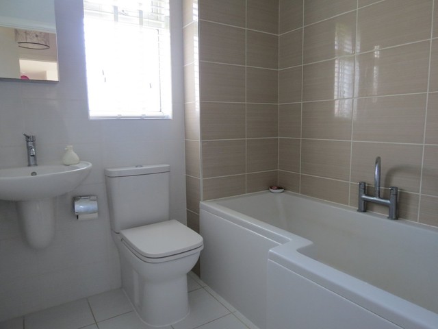  Image of 2 Bedroom Detached for sale at The Linnets  Fareham, PO16 8QW